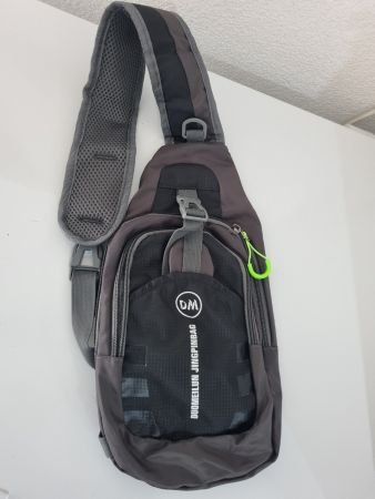 Schultertasche schräg