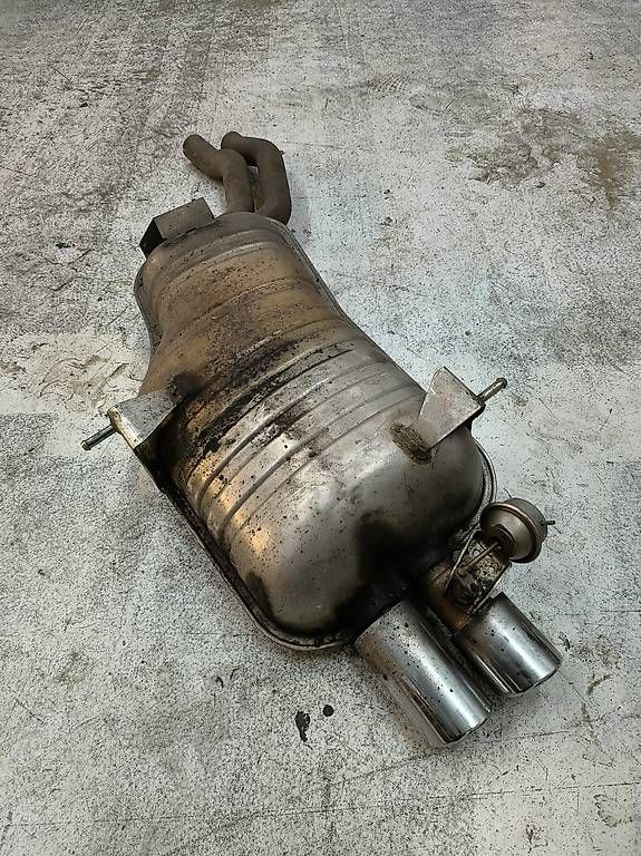 Auspuffanlagen: BMW E46 330Ci Endschalldämpfer – Gebraucht aus Sulgen von srtmitch 4