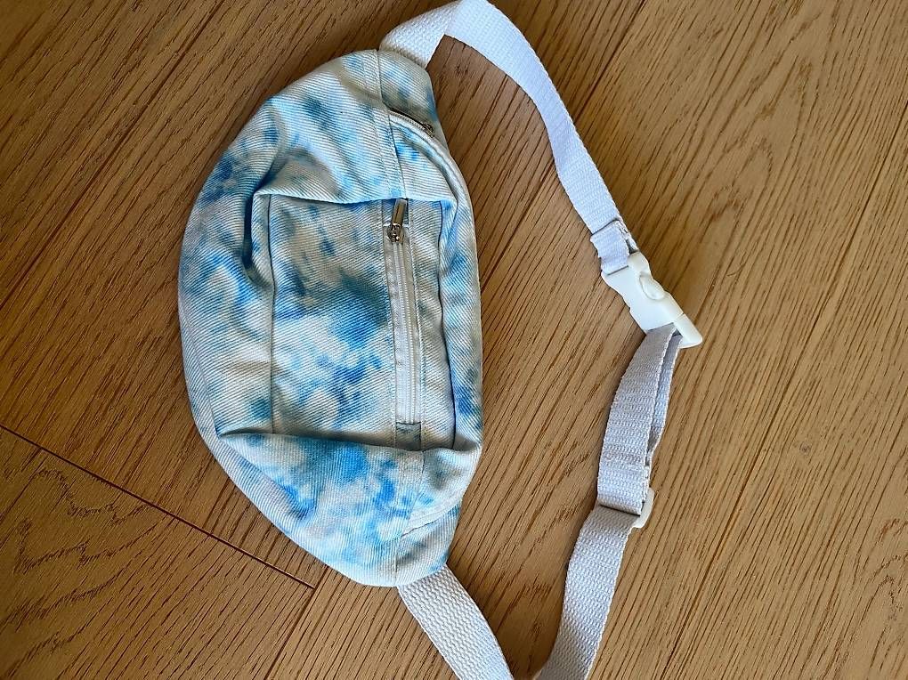 Taschen: Sac banane bleu et blanc – Gebraucht aus Champagne von Marie2108