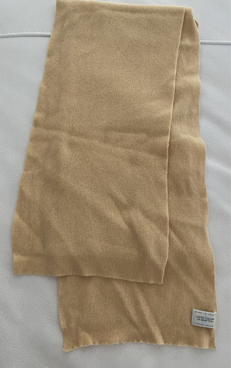 Benetton Foulards, Tücher & Schals: Benetton Wolle Schal 🌸 – Gebraucht aus Opfikon von Luis144 5