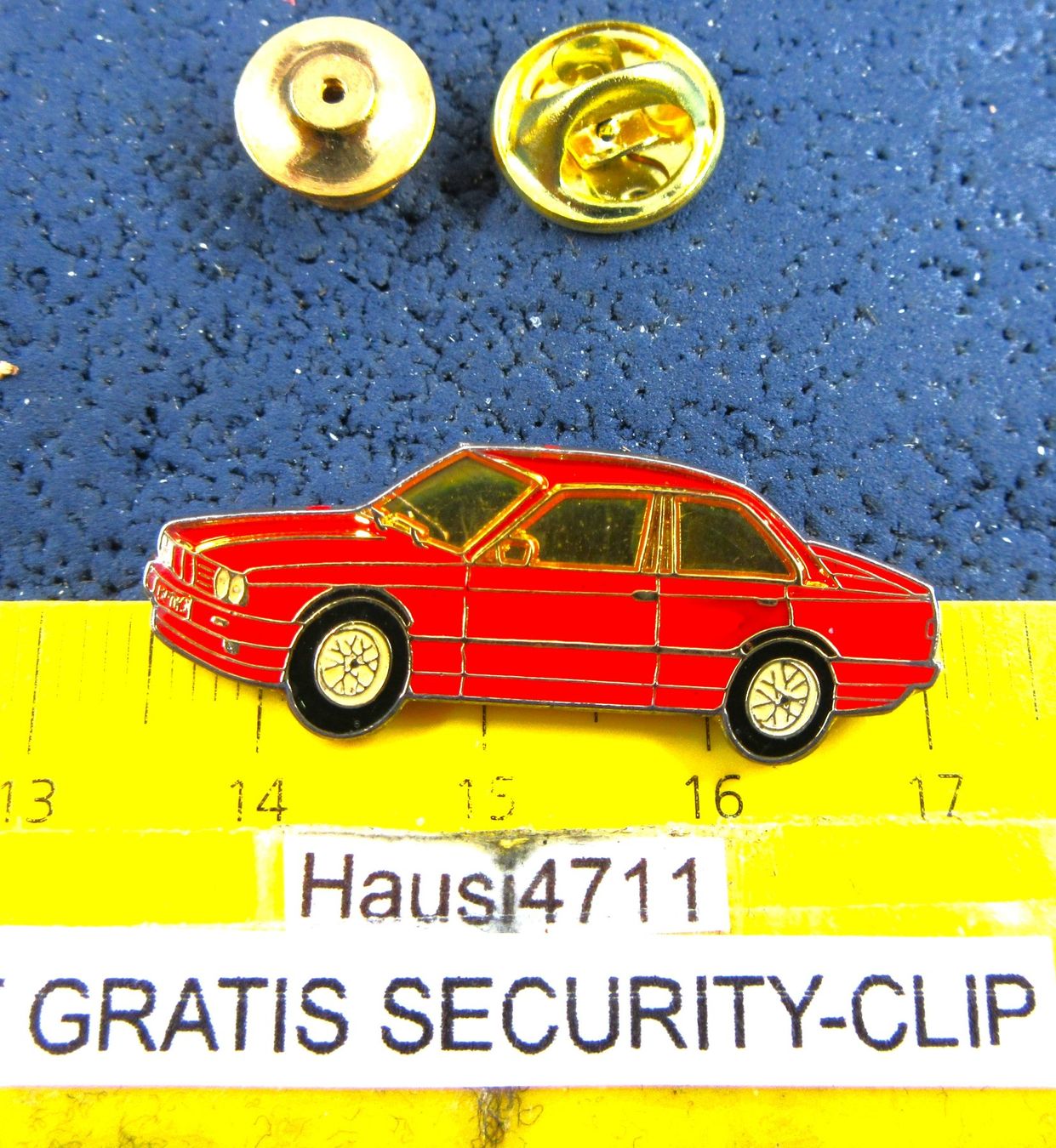 BMW Placchette & Badge: BMW 320i AUTO PIN GLASIERT ROT MIT SECURITY-CLIP – Usato da Ettingen venduto da Hausi4711