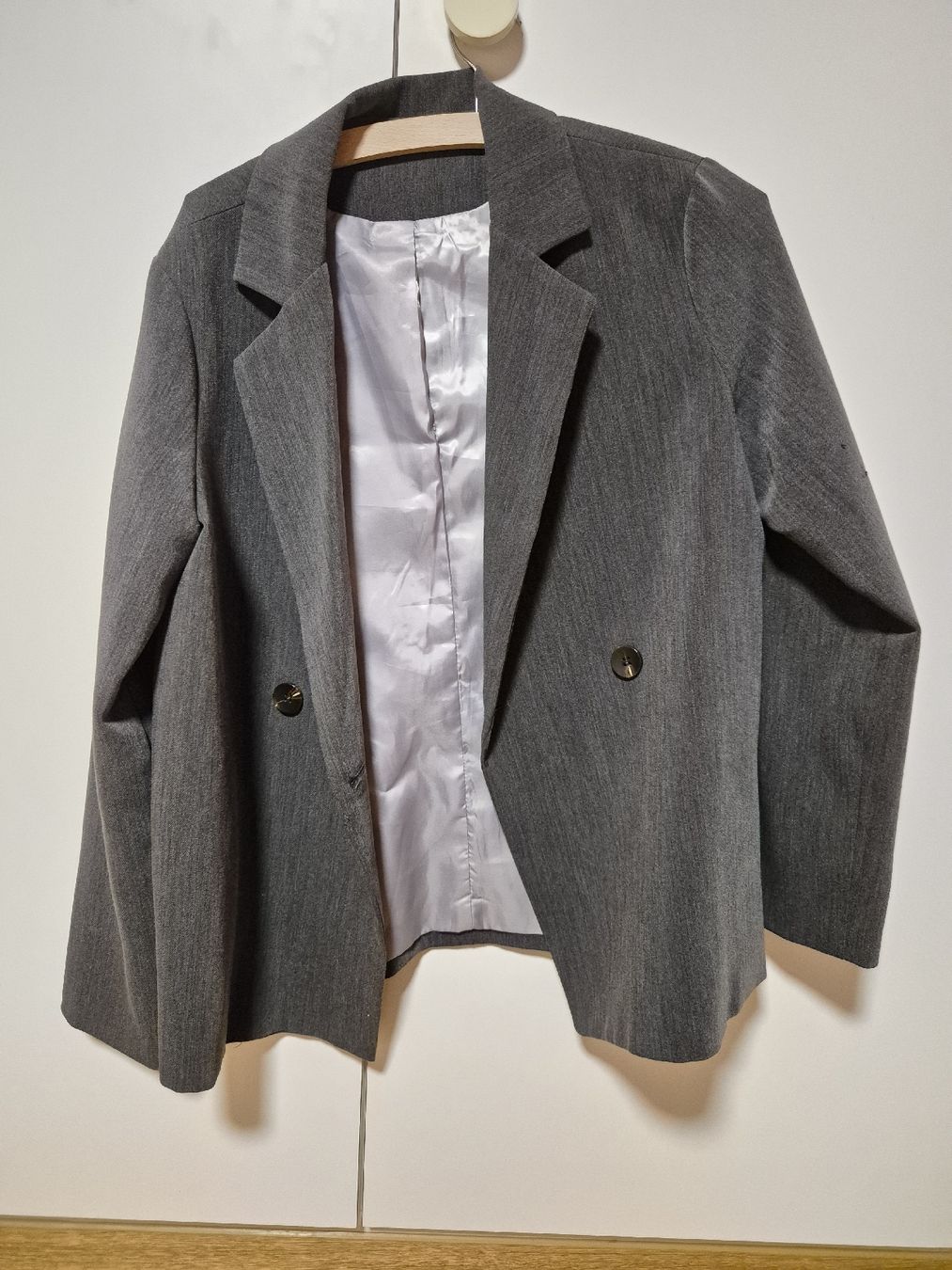 Jacken: Blazer Damen Grösse M – Gebraucht aus Sattel von AndreaChina 1