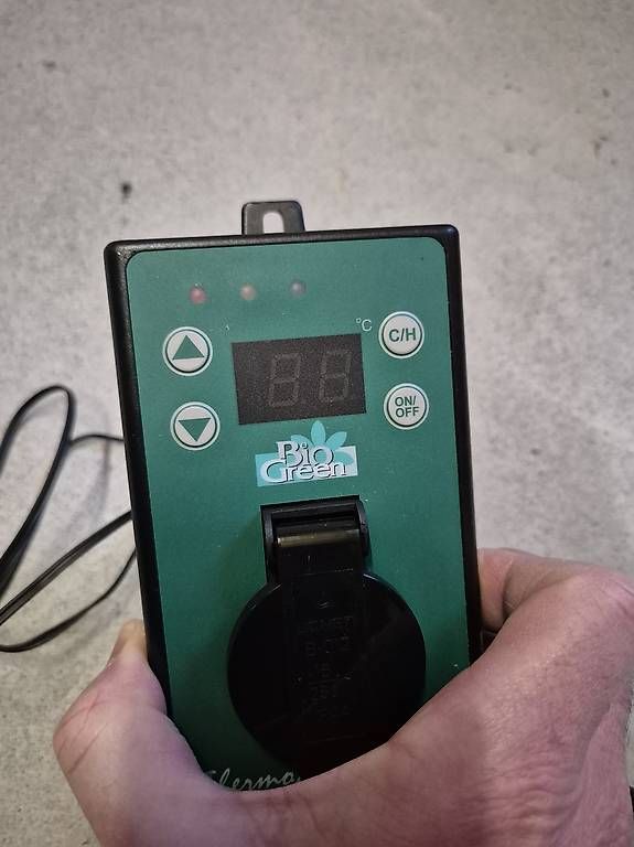 Misurare: Digital Thermostat – Usato da Winkel venduto da petzl01