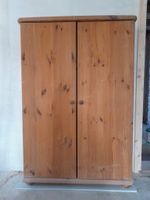 Schuhschrank  Kiefer Massiv gute Zustand 