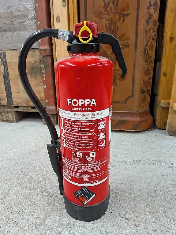 Estintori: Feuerlöscher 6 Liter – Nuovo (secondo la descrizione) da Klosters venduto da selfranga