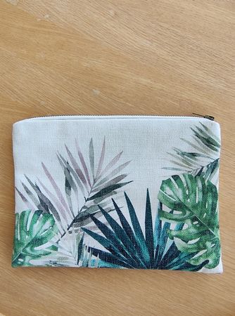 Necessaire