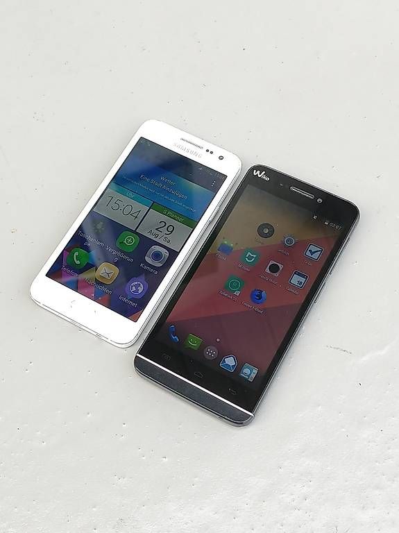 Samsung Telefoni cellulari / Smartphones: Samsung & Wiko (Funktionsfähig) – Usato da Gümligen venduto da yasko_s1907 1