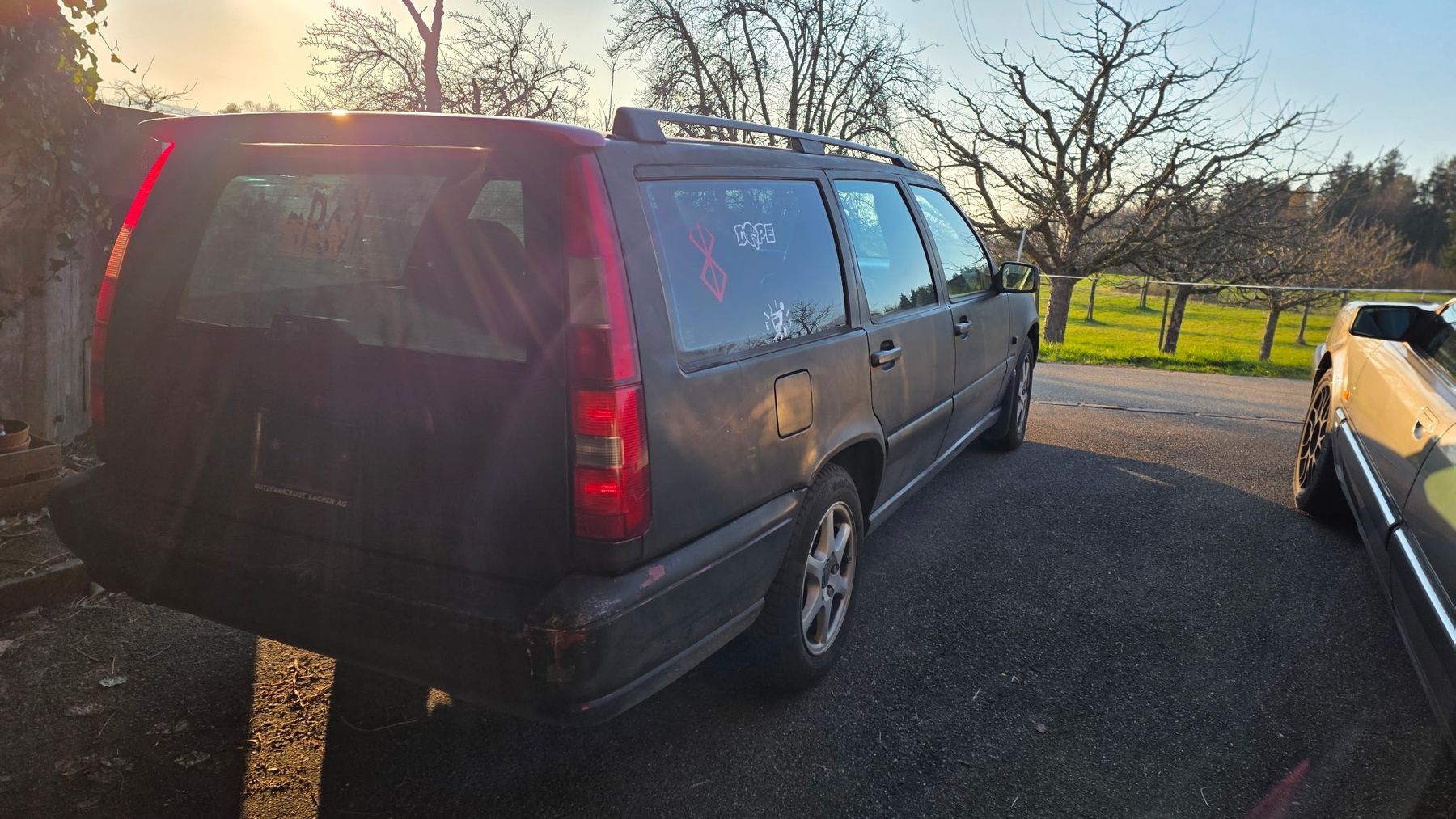 Volvo Automobili: Volvo V70 2.4T – Usato da Oberwil-Lieli venduto da inc_p5ff 3