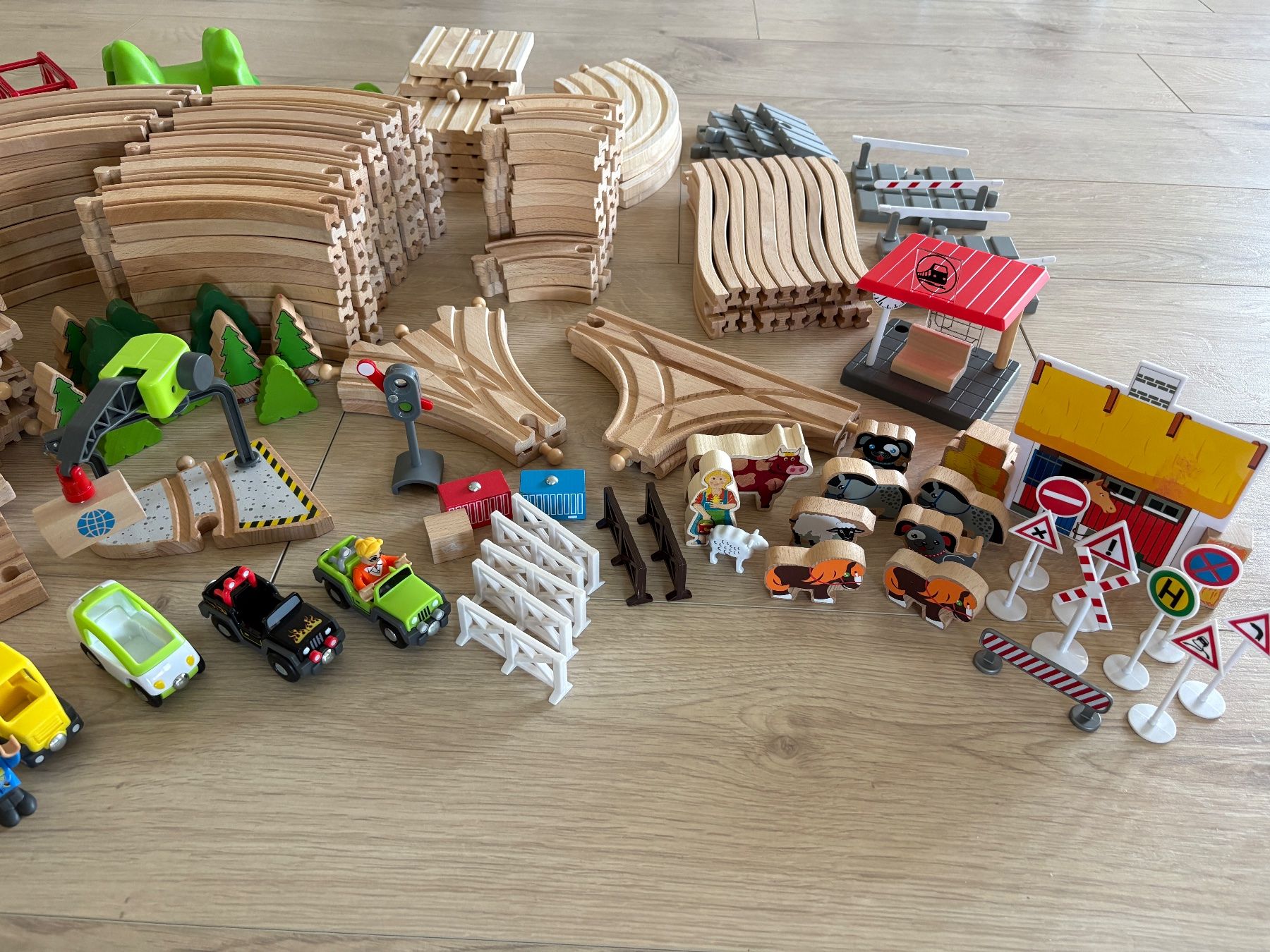 Brio Giocattoli: Briobahn (über 250 Teile!) – Nuovo (secondo la descrizione) da Oberengstringen venduto da luc5109 1