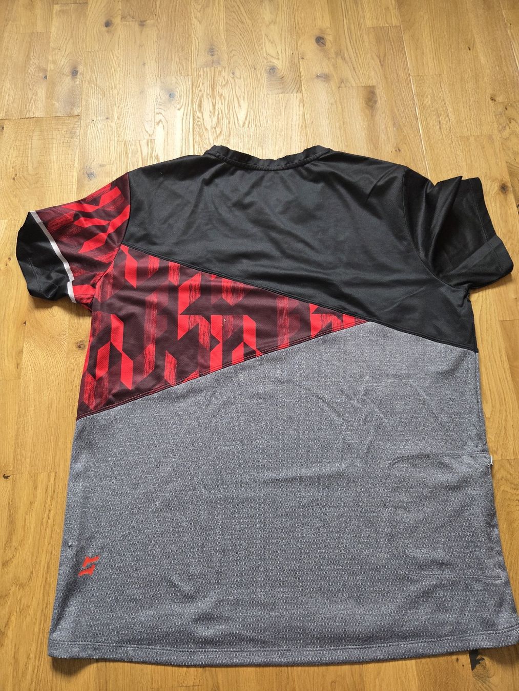Lotti di vestiti: Velofahrer Sportset – Usato da Kippel venduto da nosei29 5