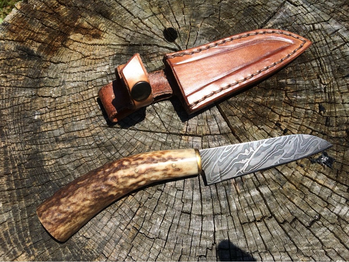 Zubehör: Damastmesser mit Hirschhorn-Griff, handgeschmidet – Gebraucht aus Bühler von chr_6rnd