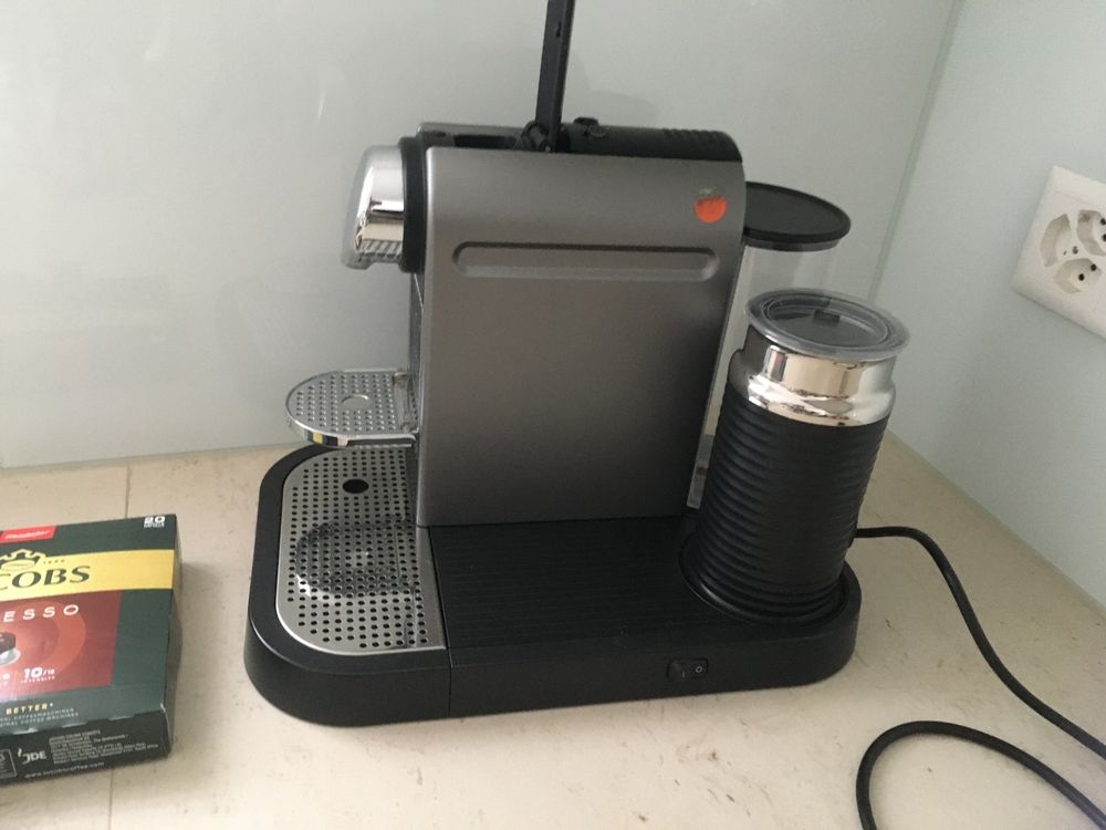 Krups Nespresso Maschine Citiz inkl. Milchaufschäumer (Gebraucht) in Gächlingen für CHF 80 – nur Abholung auf Ricardo kaufen