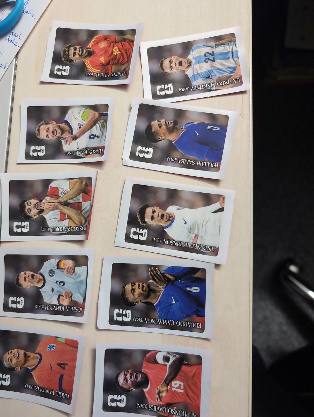 Panini Cartes à collectionner: 10 Panini Coca Cola Extra Sticker – Neuf avec emballage d'origine à Hofstetten SO par Xaver23