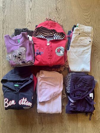 Lot de vêtements fille 4-5ans en excellent état