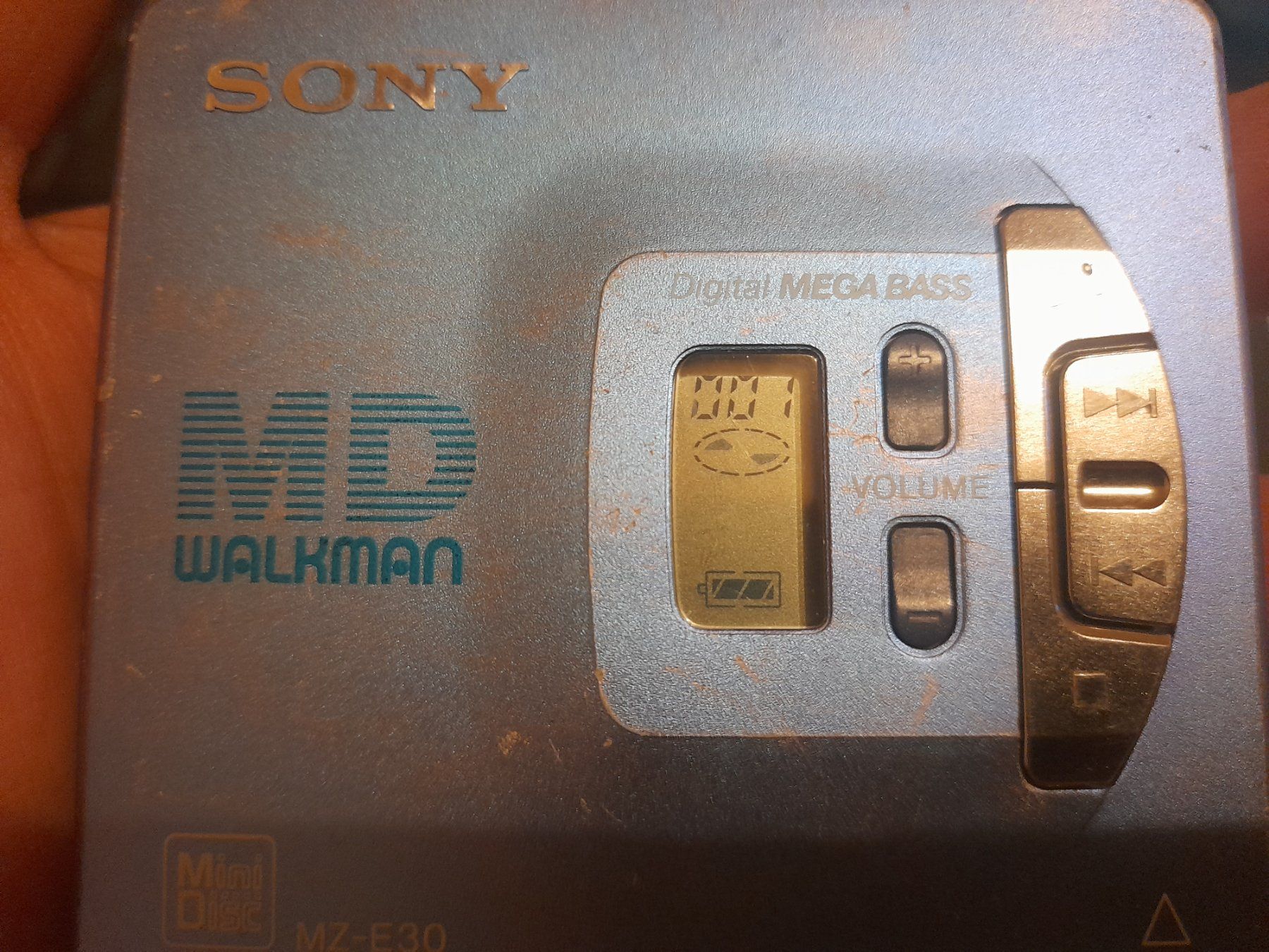 Sony Minidisc: Sony Mini Disc Walkman MZ-E30 Blau – Usato da Lustmühle venduto da chevi03 1