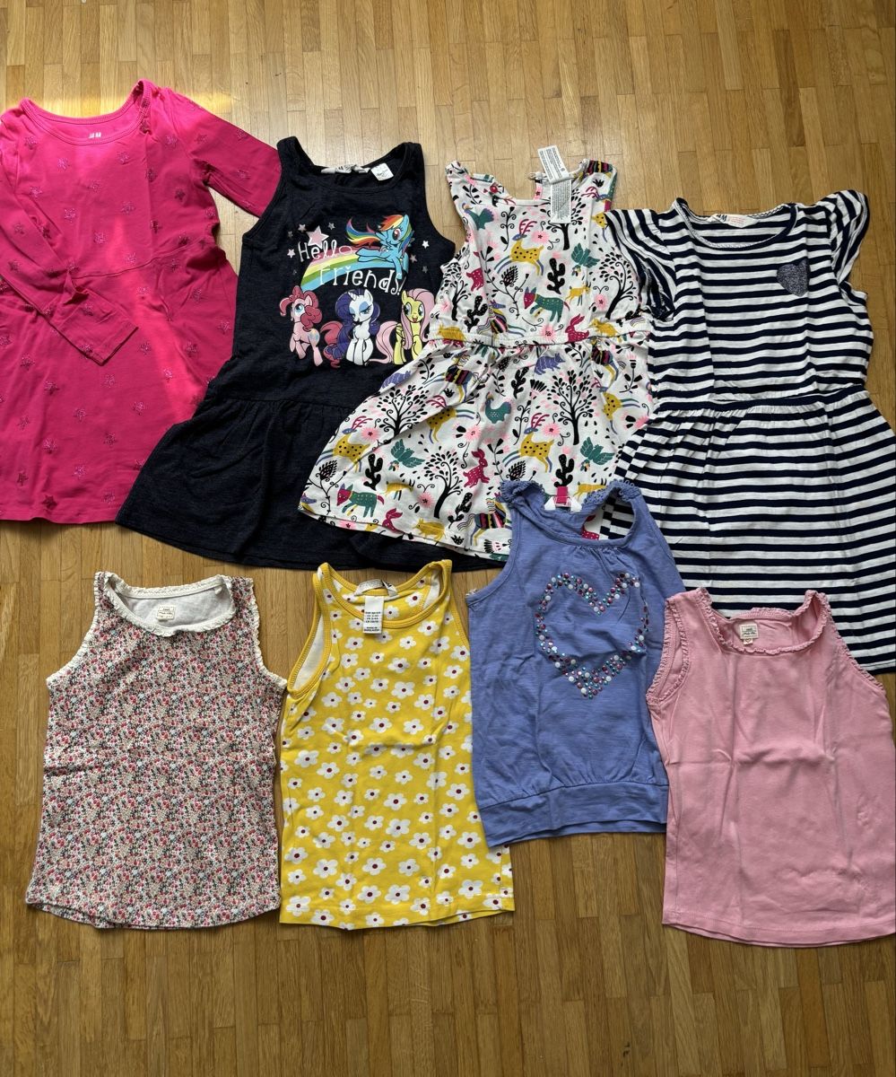 Lotti & Set di vestiti: 39-teiliges Kleiderset Gr. 98/104 – Usato da Niederwangen b. Bern venduto da muidop 4