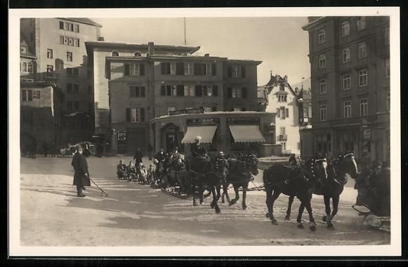 Cartoline postali: St. Moritz, Postplatz mit Pferdekutsche – Usato da Berlin venduto da bartko-reher