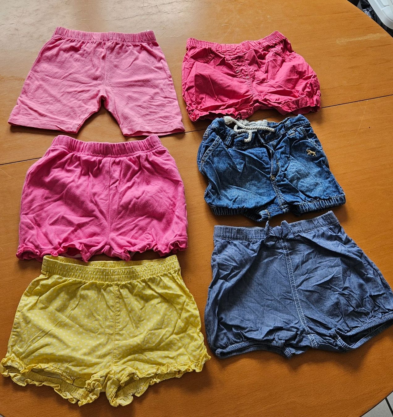 Lotti & Set di vestiti: Mädchen Kleiderpaket Grösse 80 mit 14 Teilen – Usato da Wyssachen venduto da yvo_xv28 4