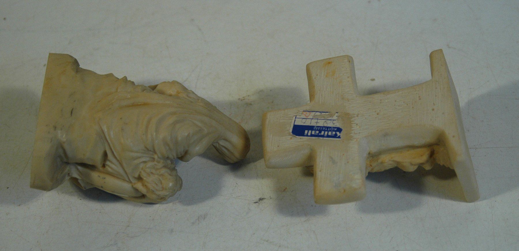 Statuette: 2-teiliges Set: Jesus und Maria Figuren – Usato da Herisau venduto da Wisen 8