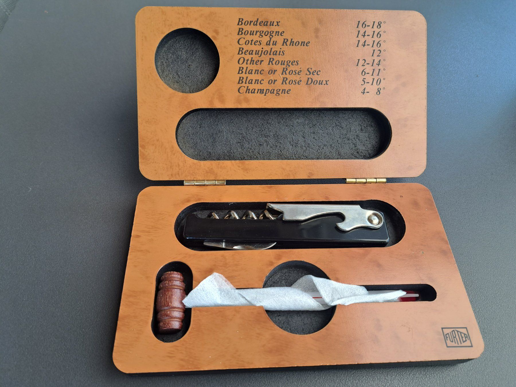 Apribottiglie & Tappi per chiusura: Weinset – Usato da Bünzen venduto da Floh99 2