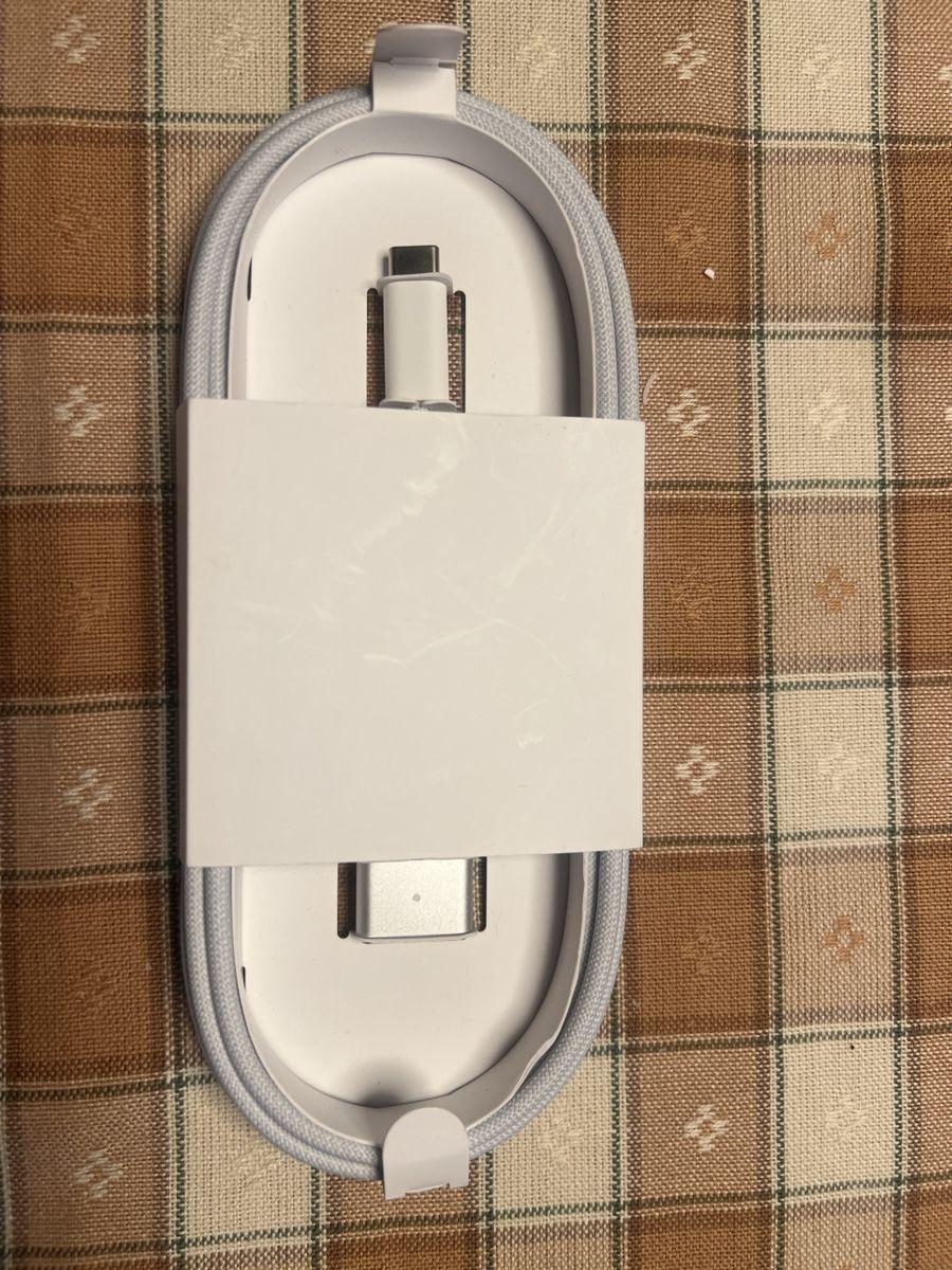 Apple Cavi: Original Apple USB-C to MagSafe charging cable / braided – Nuovo e nell'imballaggio originale da Horgen venduto da Broli88