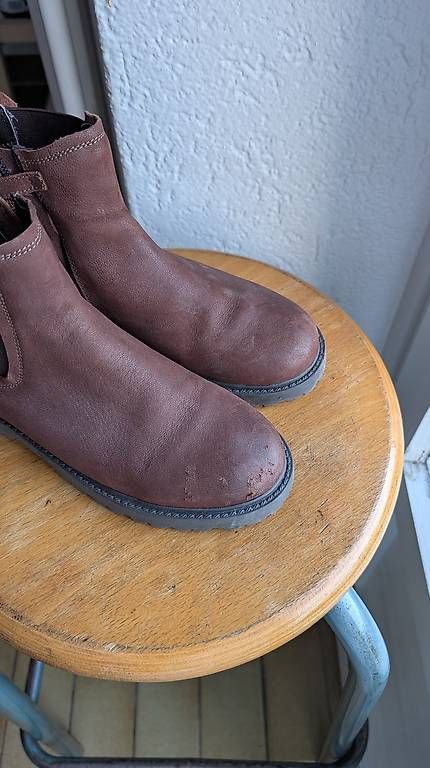Scarpe per ragazzi: Boots enfant taille 34 – Usato da LAUSANNE venduto da Thomas2311