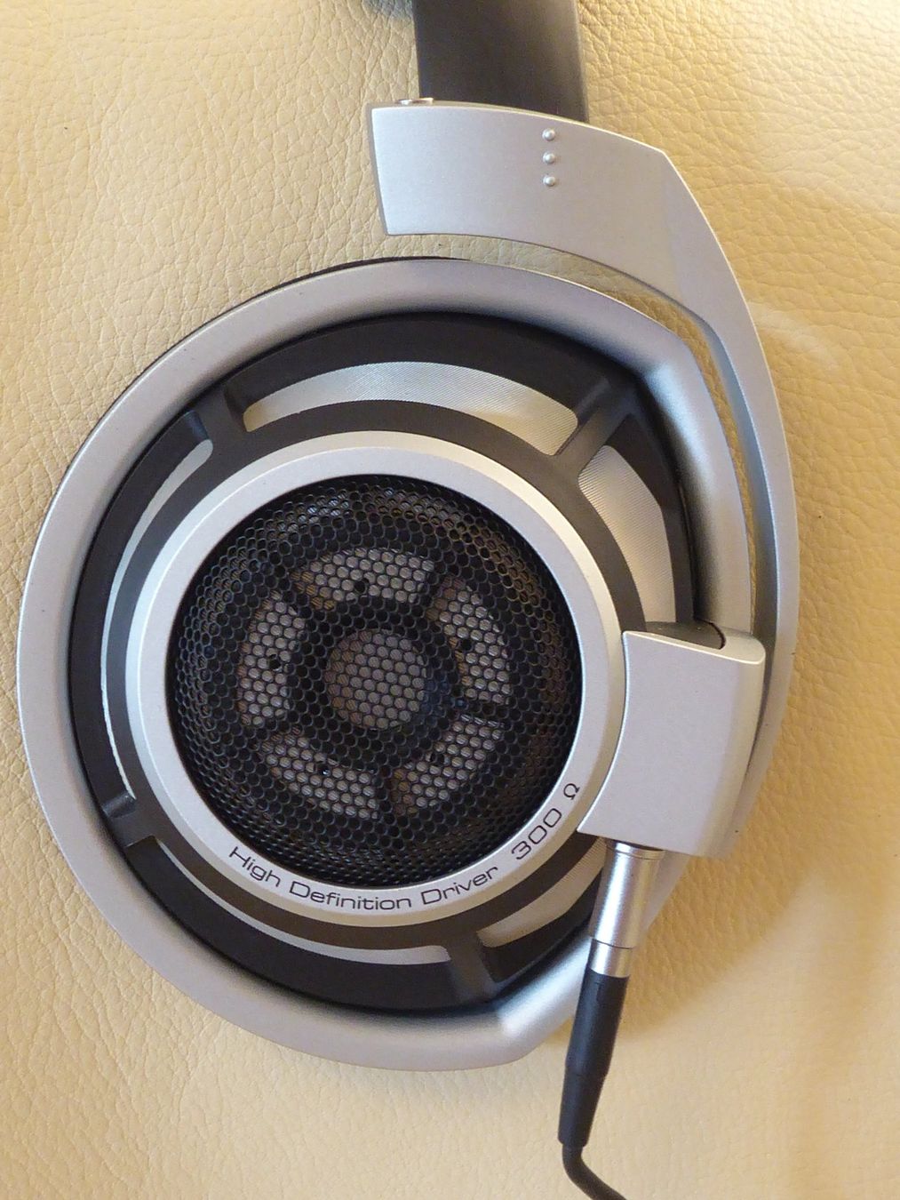 Sennheiser Kopfhörer: Sennheiser HD 800 – Gebraucht aus Münchenstein von jut_c68t