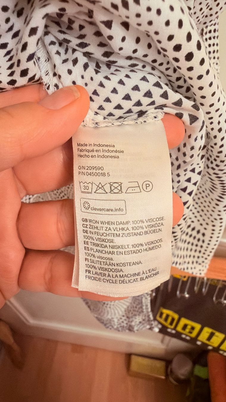 H&M Chemisiers: • Bluse mit Muster • – D'occasion à Basel par mendoza13 3