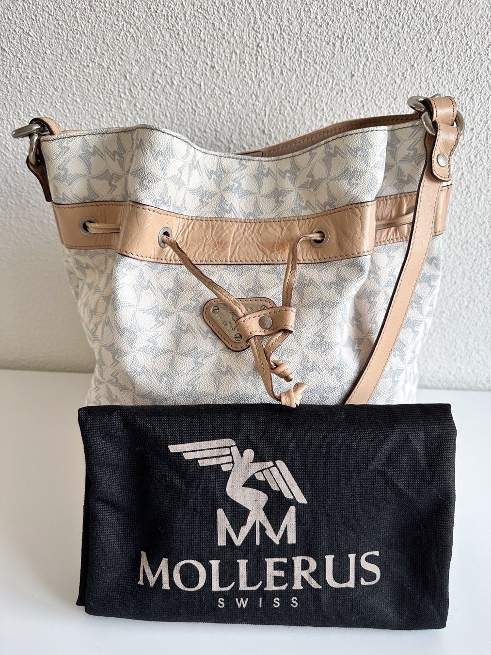 Maison Mollerus Taschen für Damen: Maison Mollerus Beuteltasche, weiss/blau mit silber – Gebraucht aus Dübendorf von 9320 6