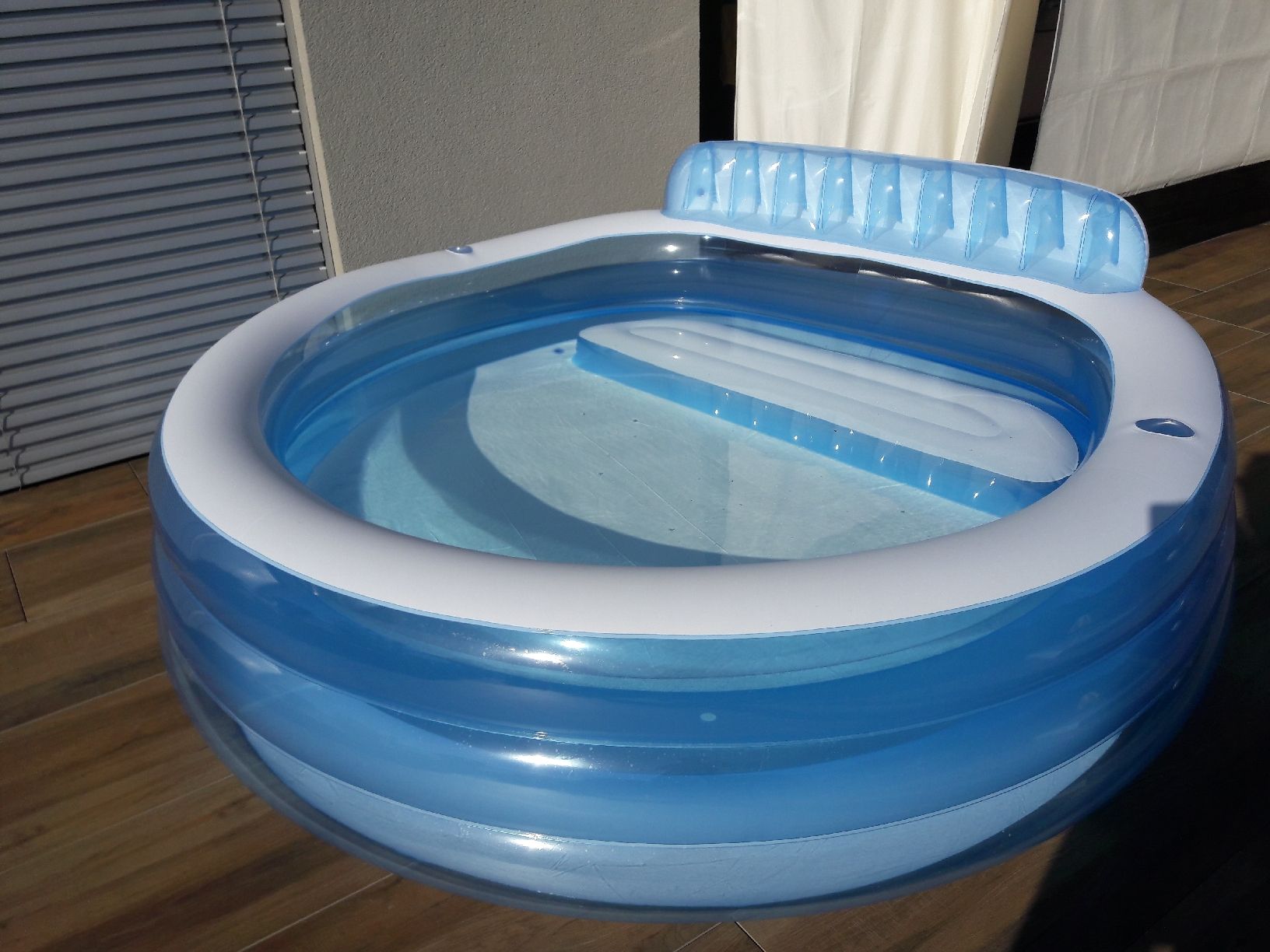Intex Piscines: Pool aufblasbar – Défectueux à Sirnach par AVO_8370_Sirnach 2