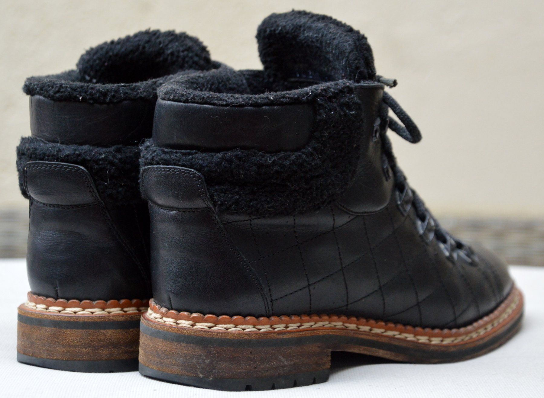 Chanel Scarpe da donna: Boots Chanel bottes .41 – Usato da Collonges venduto da Auganien 8