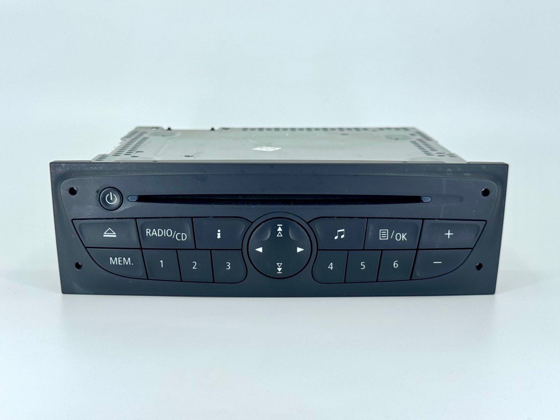 Radio: RENAULT Clio Autoradio – Usato da Soyhières venduto da Spartan117