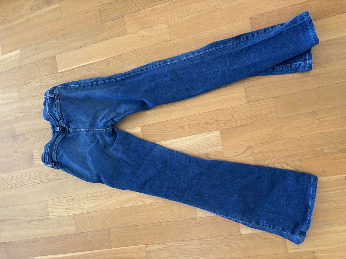 Jeans: Cult Jeans – Usato da Oftringen venduto da violetta9 3