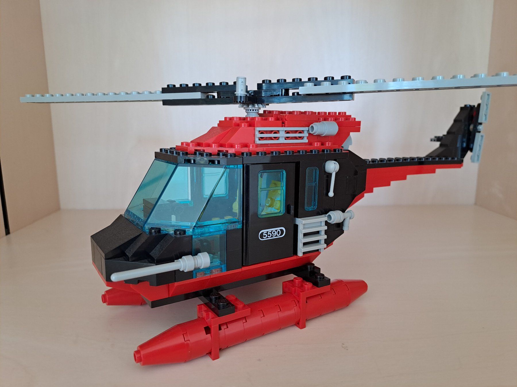 Lego Kit di costruzioni: LEGO Model Team • Set 5590 Sattelschlepper mit Helikopter – Usato da Bonstetten venduto da Mbuster 2