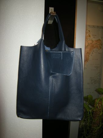 Tolle echt Leder Schultertasche Tasche blau B/H 38x40cm