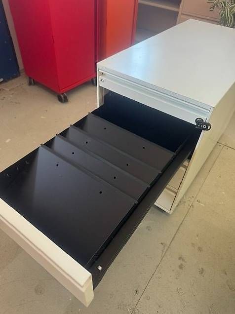 Lista Eléments de bureau: Lista Office Rollkorpus 9666 – D'occasion à Zollikofen par OberliAG 2