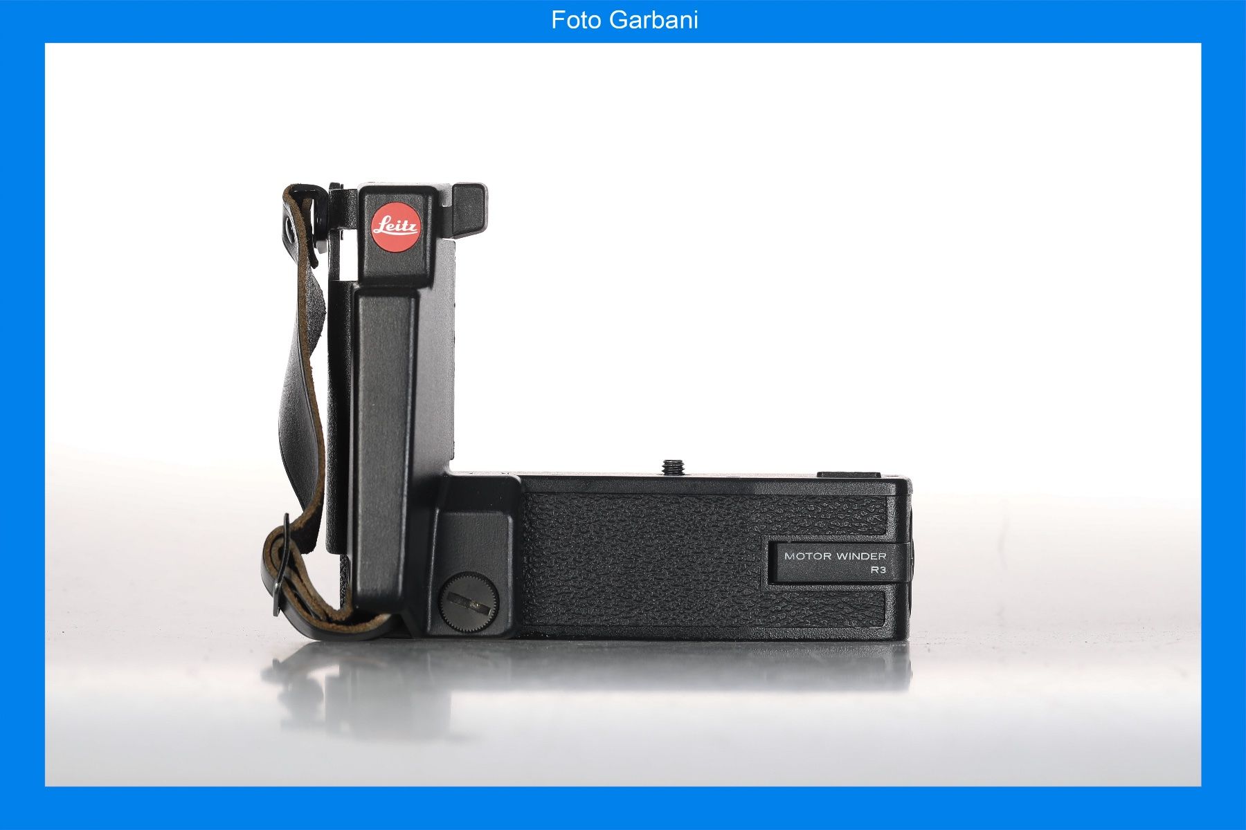 Leica Fotocamera: Leica Motor Winder R3 con grip – Usato da Muralto venduto da FotoGarbani