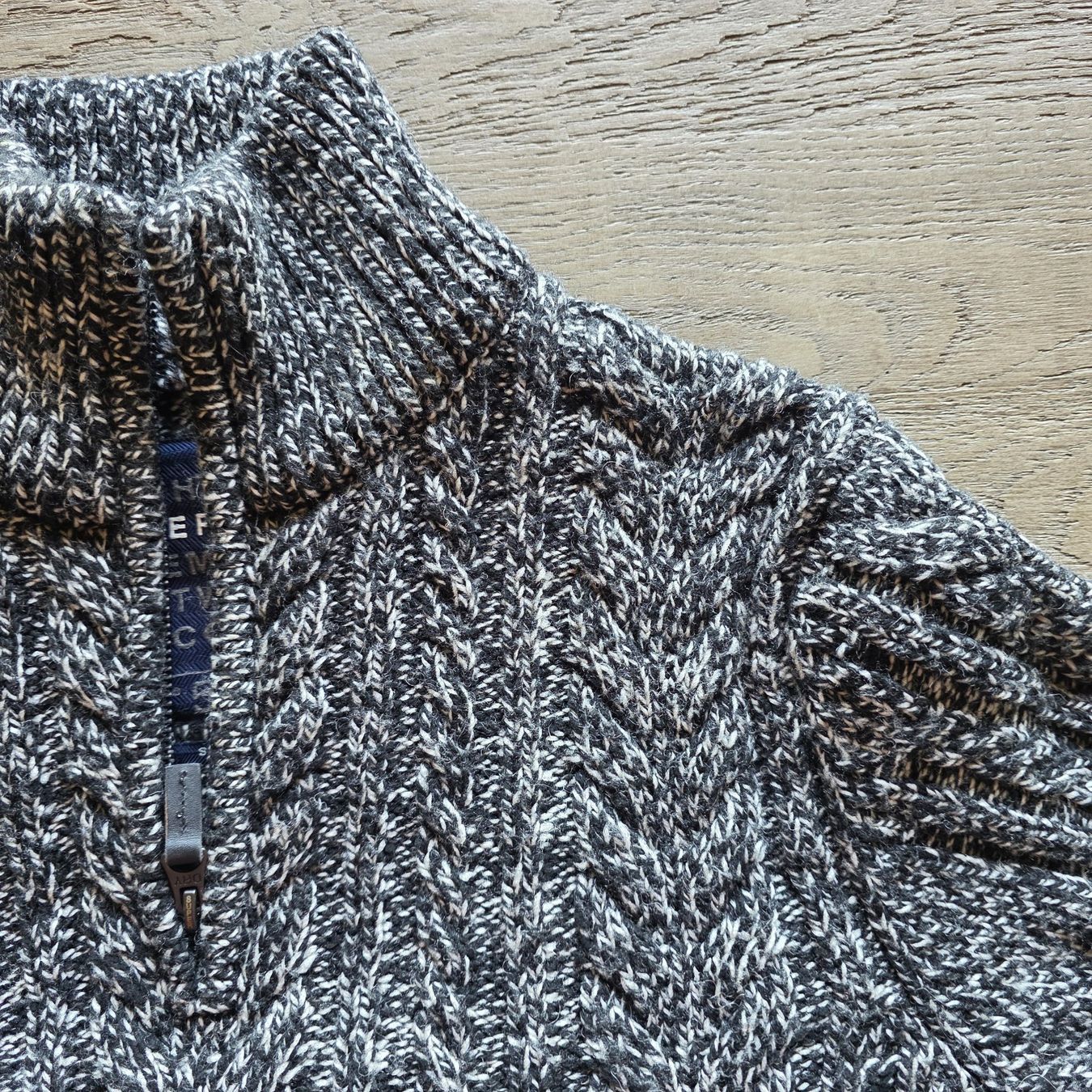 Superdry Pullover & Sweatshirts: 🐸 SUPERDRY STRICK TROYER M STRICKPULLOVER MÉLANGE – Gebraucht aus Môtier (Vully) von Frogs 1