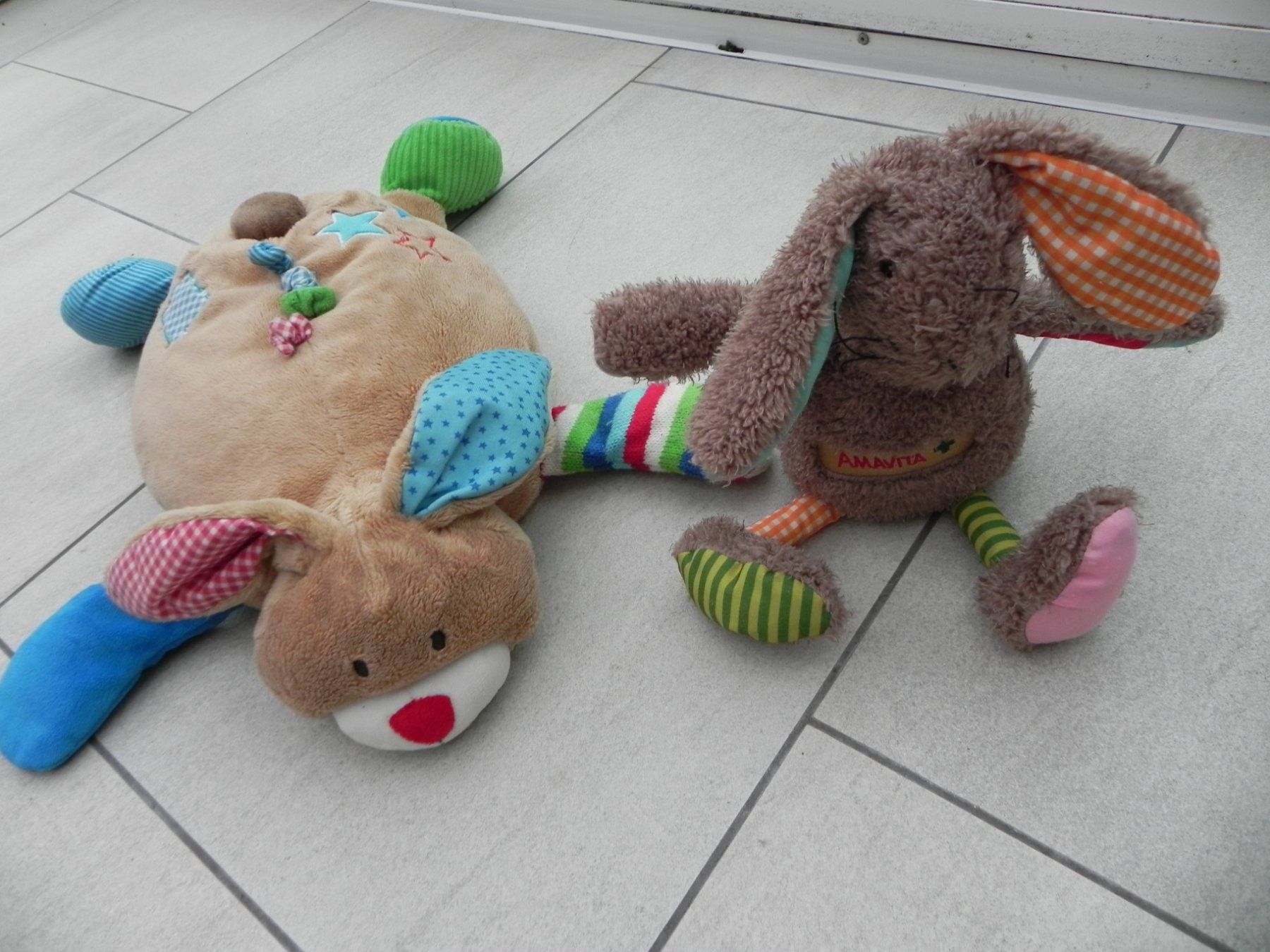 Giocattoli: 2 Stofftiere Kaninchen Hase – Usato da Stallikon venduto da pcerny16 4