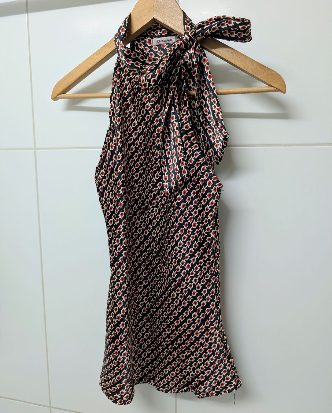 Camicette: Ärmellose Seidenbluse vintage – Nuovo (secondo la descrizione) da Rütihof venduto da zoe.jpg