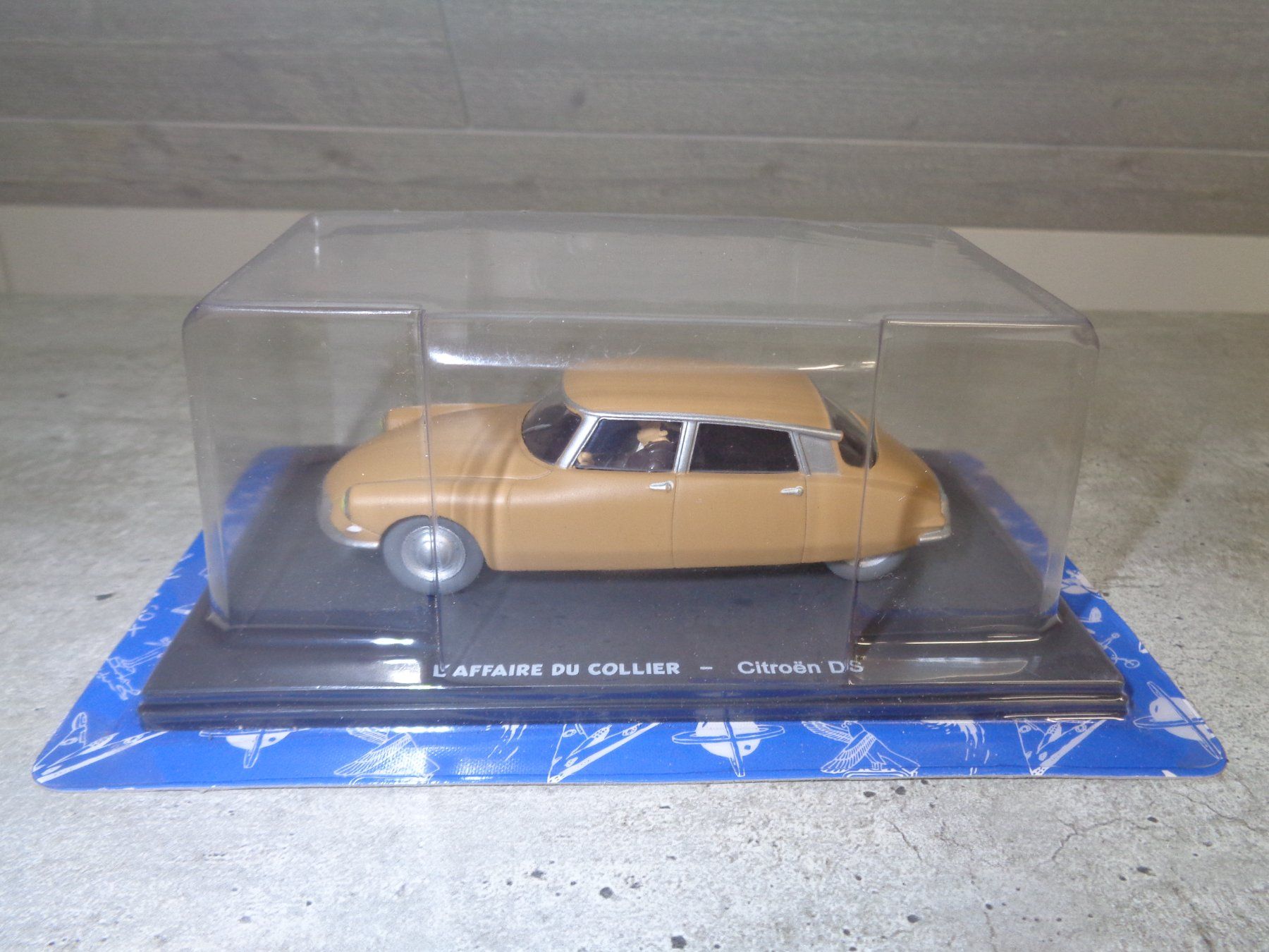 Citroën Modellini d'auto: Hachette 1:43 Blake et Mortimer Citroën DS – Nuovo e nell'imballaggio originale da Reconvilier venduto da rallycar 1