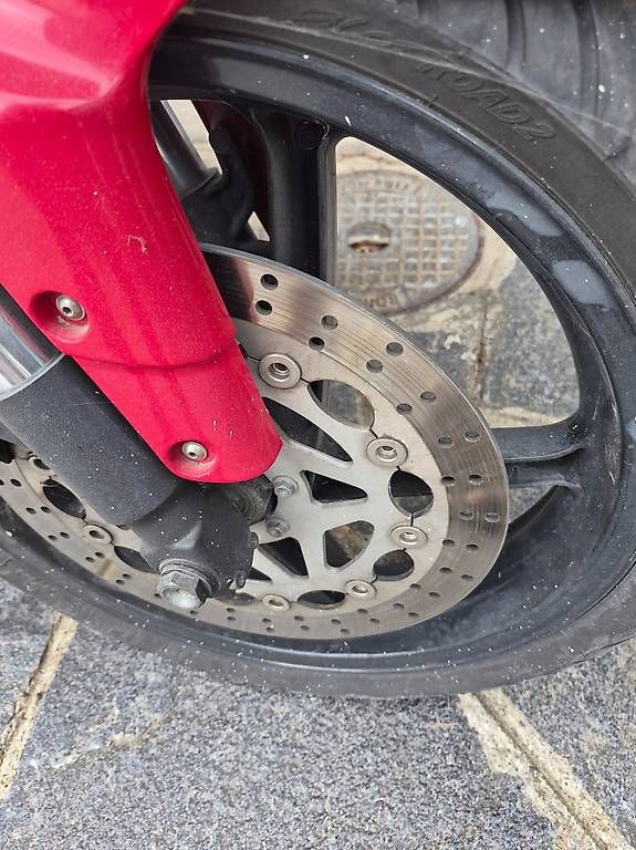 Aprilia Strada: Aprilia Tuono 125 cc – Usato da Riva San Vitale venduto da Marneta 3