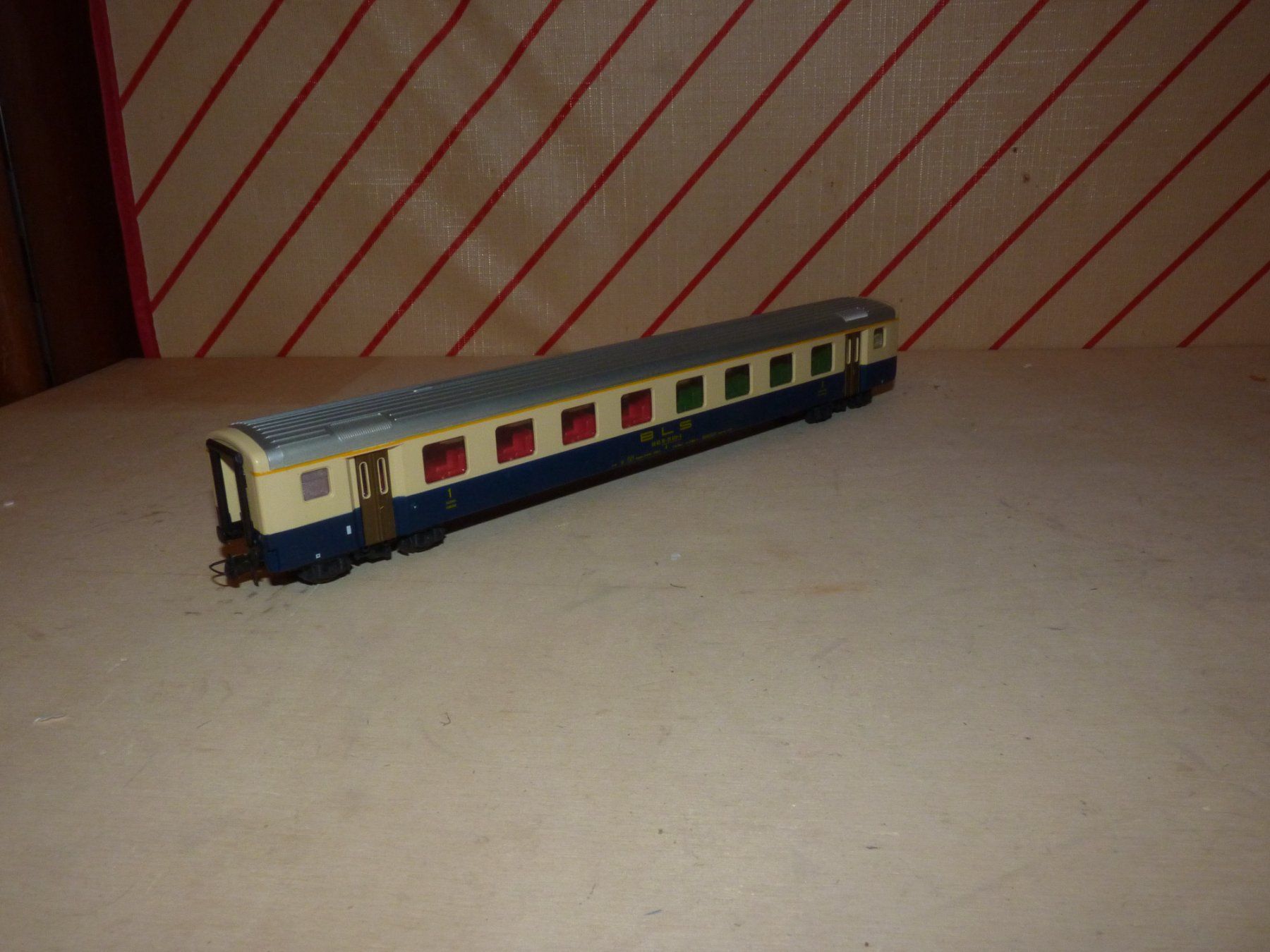 Roco Modelleisenbahnen: Personenwagen der BLS Roco  Spur H0 – Gebraucht aus Rudolfstetten von Rrst1968 1