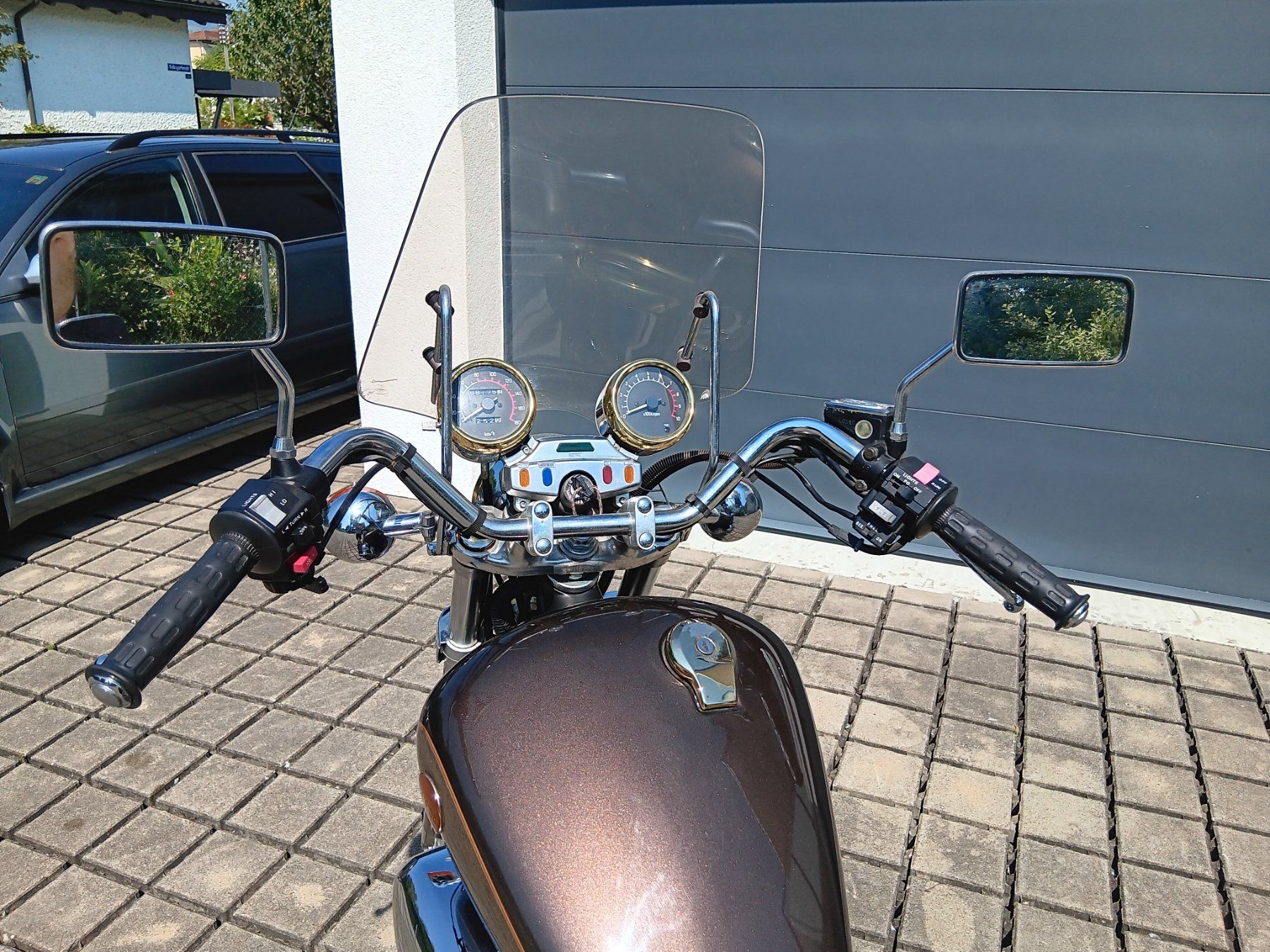 Yamaha Chopper: Yamaha XV1000 Virago Gold Edition – Usato da Buchs SG venduto da yenkodom 5