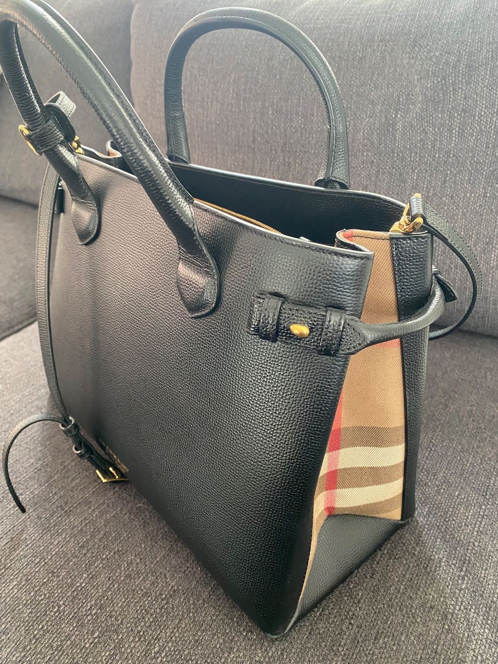 Burberry Borse da donna: Burberry Tasche – Usato da Neuhaus SG venduto da davinci68