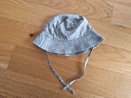 Sonnenhut mit Dino-Motiv