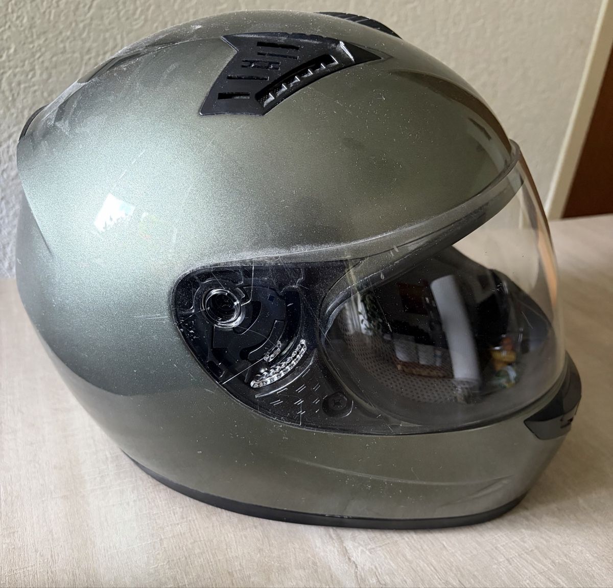Caschi & visiere: Motorbike Helmet – Usato da Balsthal venduto da isv_h2f6