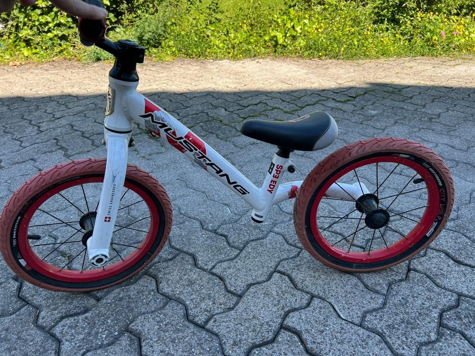 Biciclette: Laufrad Mustang - weiss/rot – Usato da Thalwil venduto da cyggy