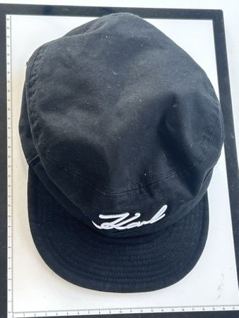 Kappe Karl Lagerfeld schwarz Grösse OS einwandfreier Zus(I6)