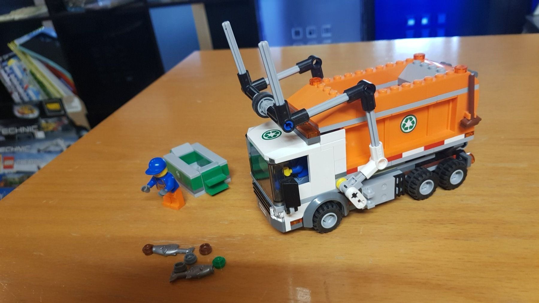 Lego Baukästen: Lego 60118 Müllabfuhr – Gebraucht aus Schachen b. Herisau von lilienstrauch